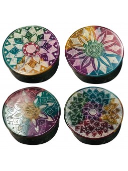 Pilulier rouge. 4 diff.