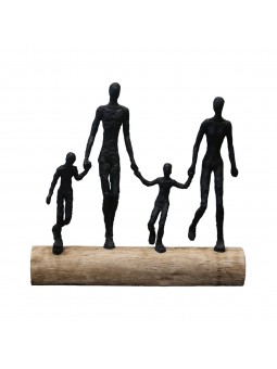 Famille noire sur un rondin