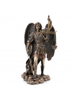 St.michael avec épée et...