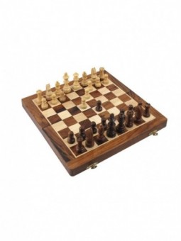 Echecs boite 25 cm.